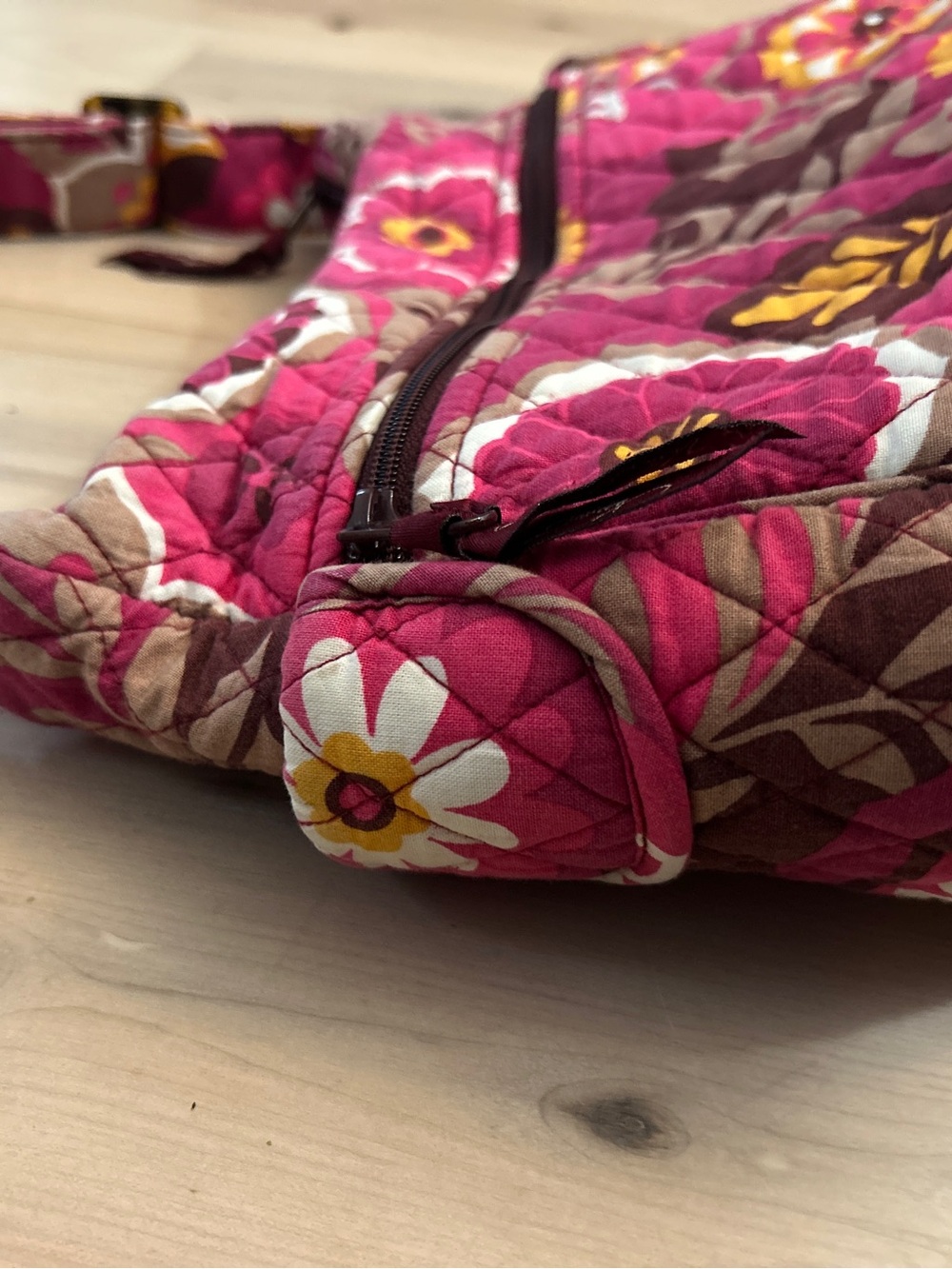 Vera Bradley Pink Floral Quilted Crossbody Shoulder Bag Multicolor Pattern - Picture 5 of 11